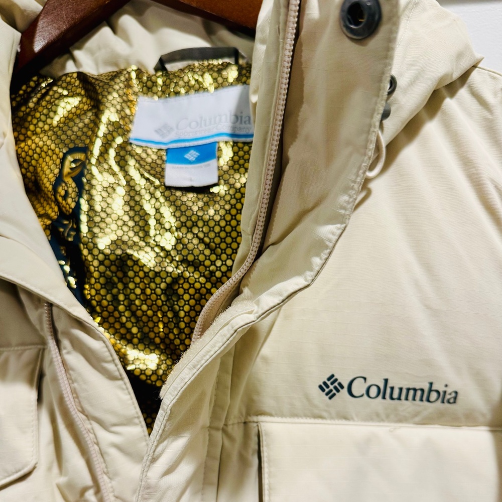 Brand new w tags! Columbia Beige Landroamer Puffer Jacket-titanium. Mens-L.